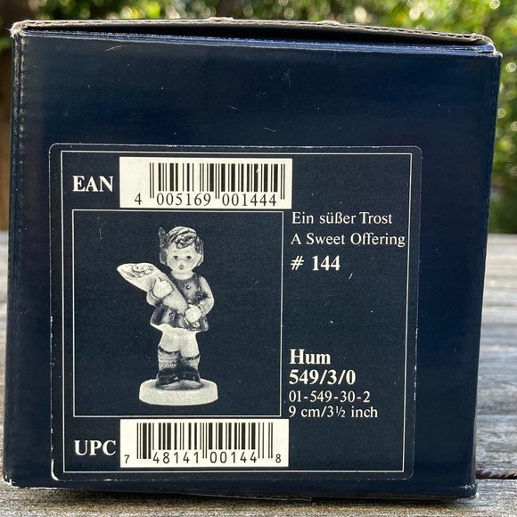 💯 Authentic Goebel Vintage Hummel "A Sweet Offering" Figurine #144-Hummel Club - Picture 8 of 11